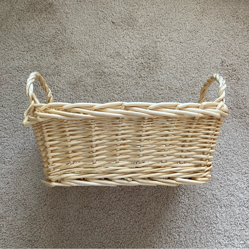 Natural Tan Woven Flat Basket